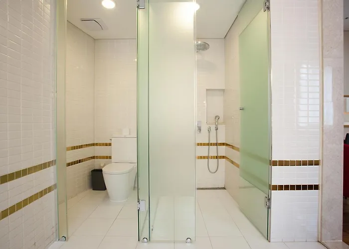 Hotel Pharos 3*