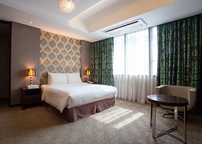 Pharos Hotel 3*