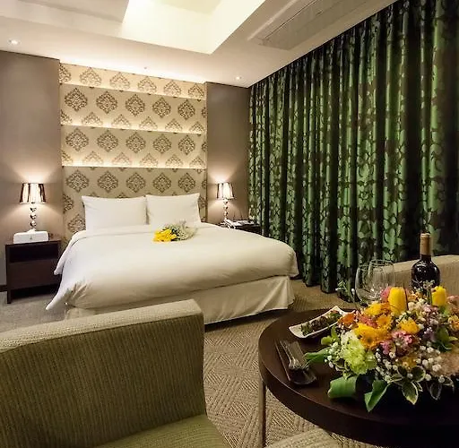 Hotel Pharos